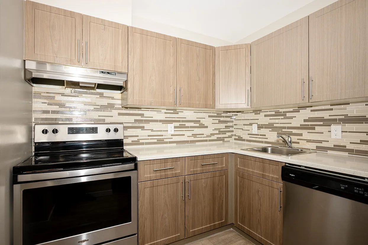 Polo Club Apartments — Photo 3