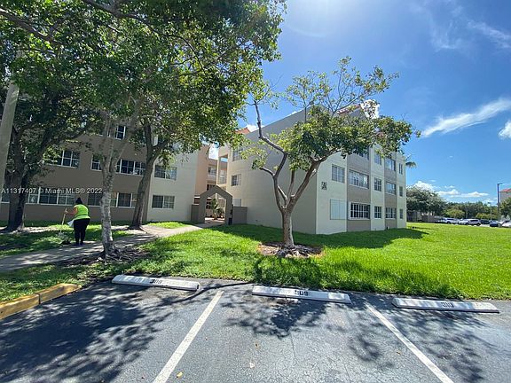 4th image of 6175 NW 186th St APT 209