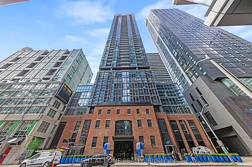 88 Blue Jays Way #1401 Photo 1