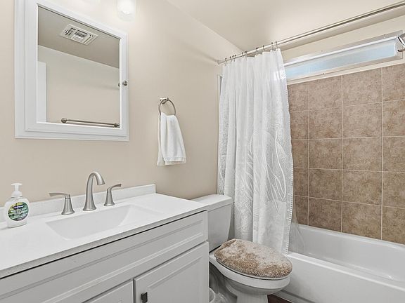 5th image of 612 E Gila Ln