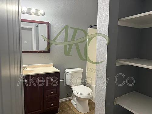 741 E Laporte Dr Photo 1