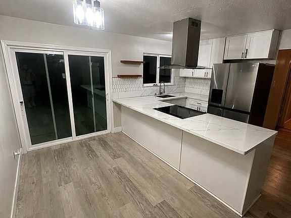 2nd image of 7379 Sandalwood Dr