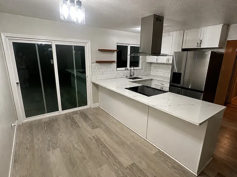 7379 Sandalwood Dr — Photo 2