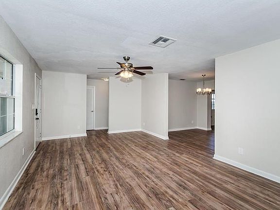 3rd image of 1101 66th Ave S