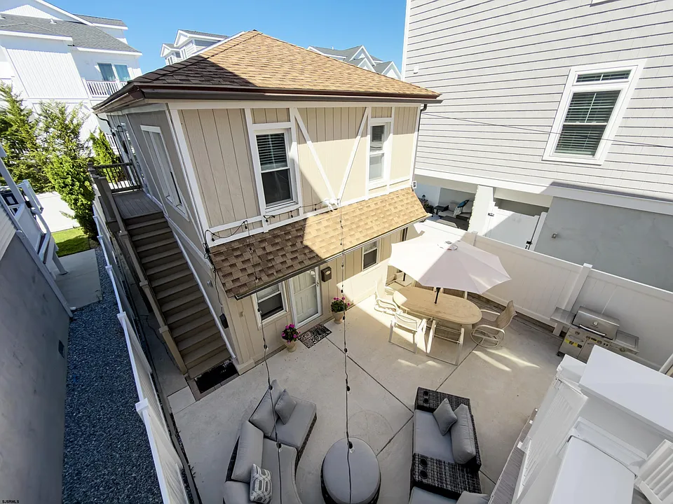 14 N Adams Ave
