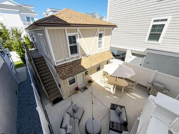 14 N Adams Ave