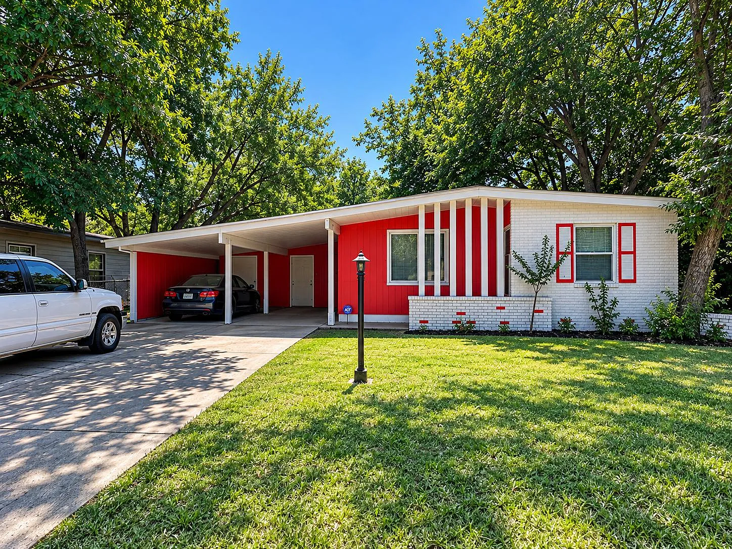 708 Dunn Circle — Photo 1