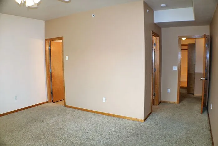 240 Sadler Ln #204 — Photo 7