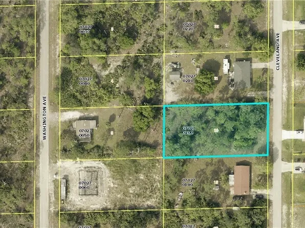 1415 Cleveland Ave, Lehigh Acres, FL 33972