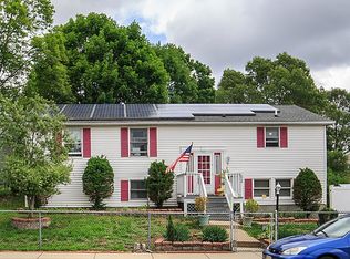 25 Norton St, Hyde Park, MA 02136