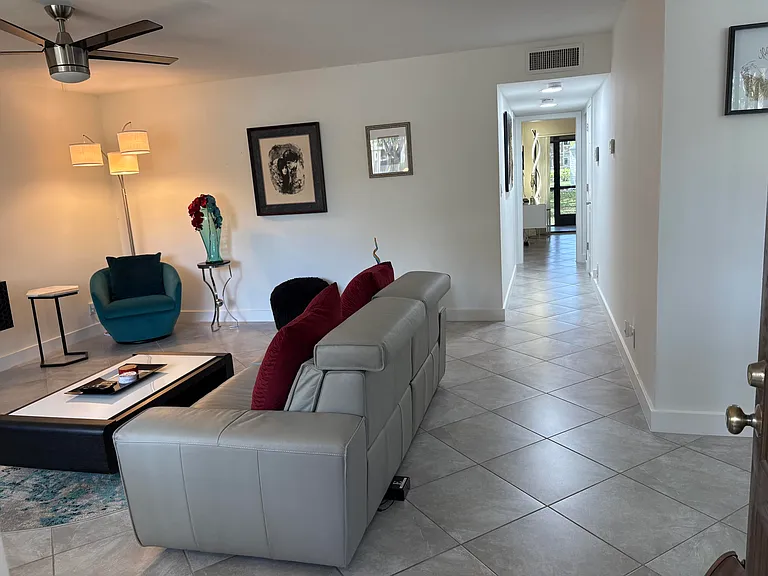 7233 Ashmont Cir #107 — Photo 5