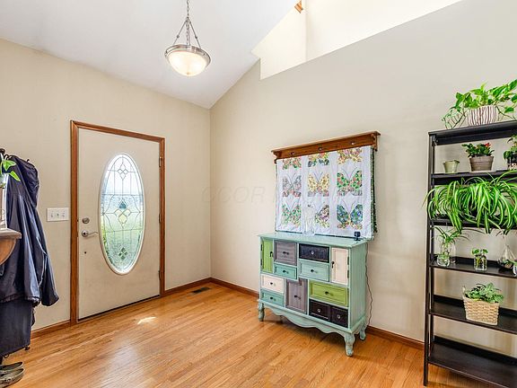 5th image of 3680 Warrensburg Rd