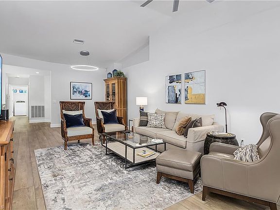 2nd image of 20271 Calice Ct Unit 2304