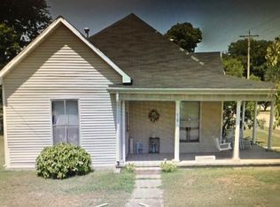 510 Pell St, Lewisport, KY 42351