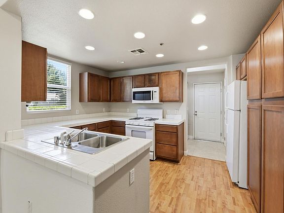 5th image of 4800 Westlake Pkwy Unit 610