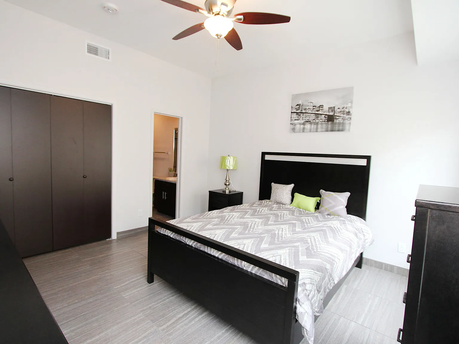 Ciro's Towers - 303W — Photo 4