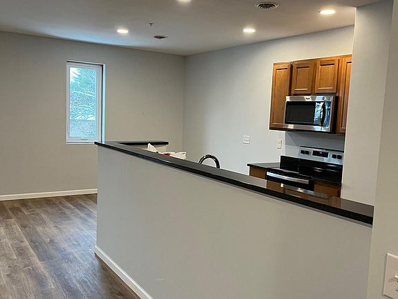 2nd image of 19 Washington Ave #1