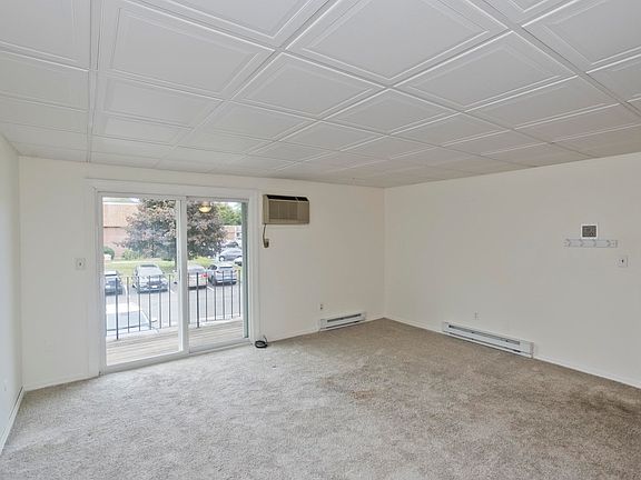 4th image of 80 Damon Rd APT 8206