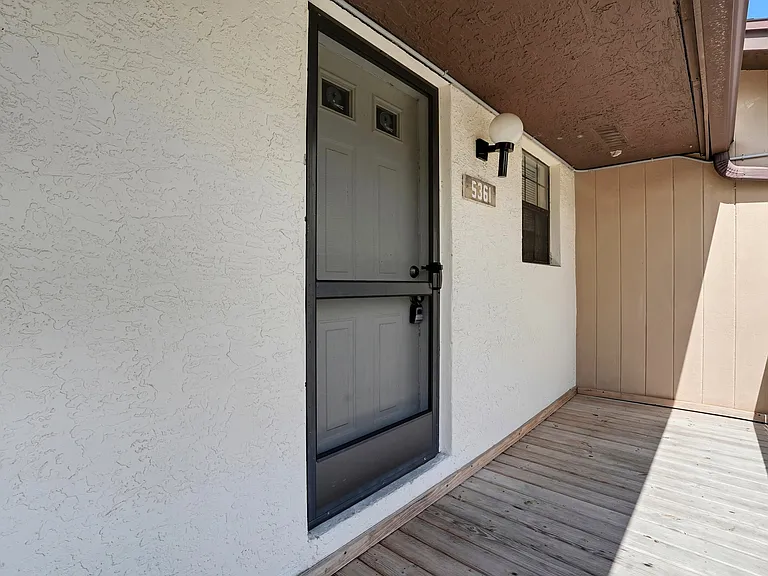 5361 Treetops Dr — Photo 21