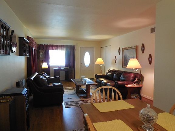 3rd image of 508 S Pine Ave