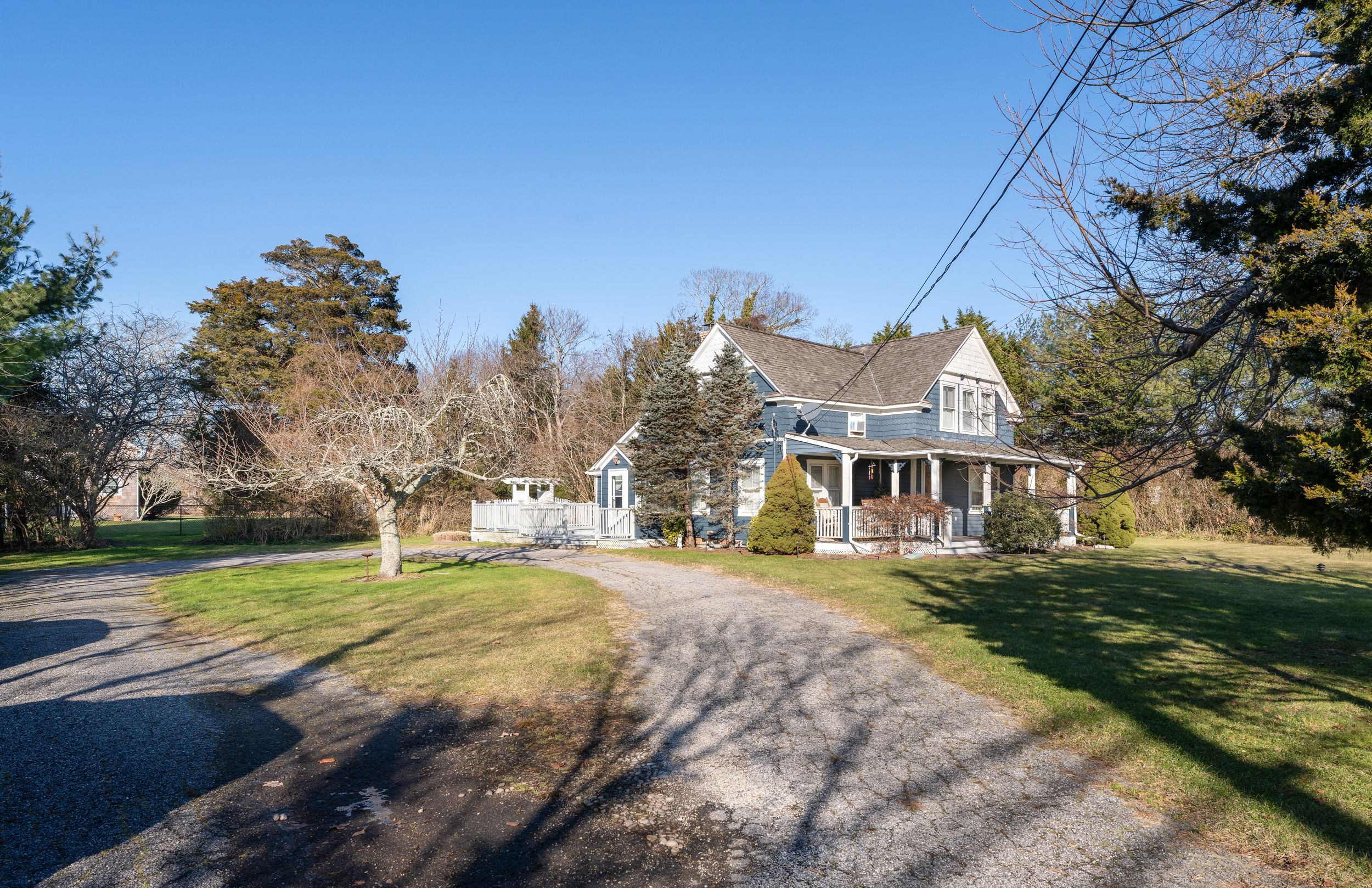 478 Montauk Hwy in East Quogue Out East