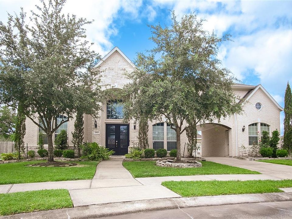 1st image of 2112 Stonehollow Ct