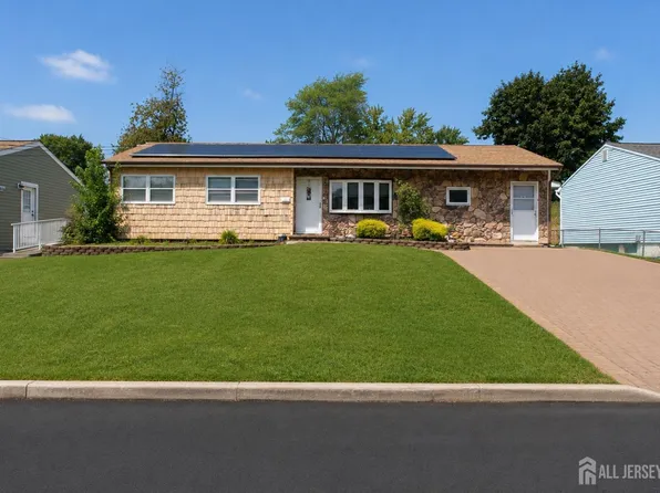 199 Princeton Rd, Parlin, NJ 08859