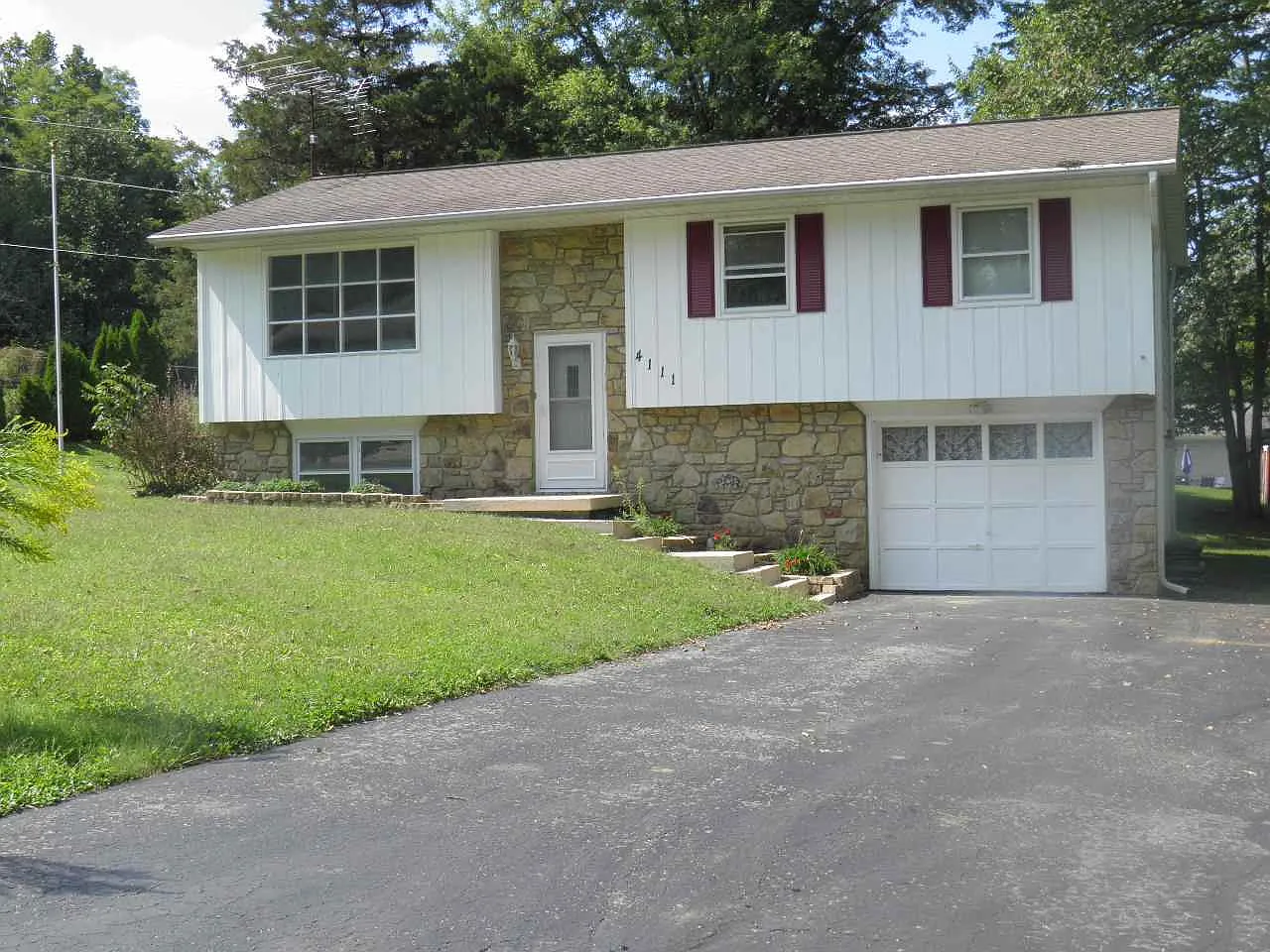 4111 N Killion Ct photo 1