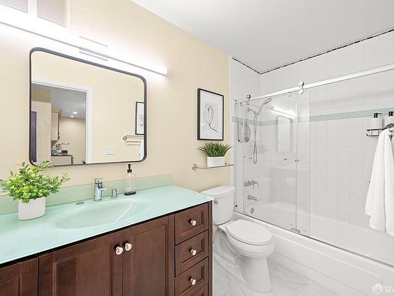 5th image of 7323 Starward Dr APT 8