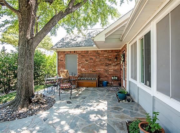 3rd image of 6174 Haley Ln