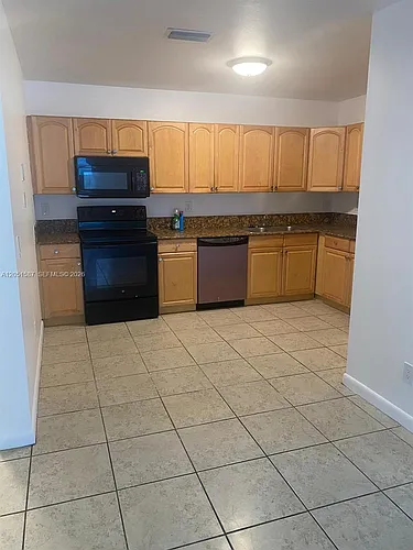 3173 Auburn Blvd #202 Photo 1