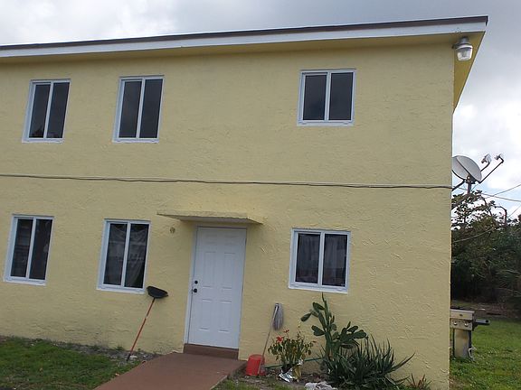 2nd image of 1216 SW 39th Ave APT 4