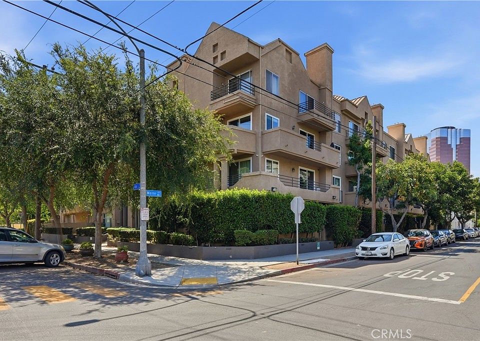 1st image of 640 W 4th St