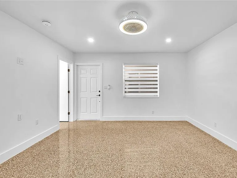 5122 NE 19th Ave #2 — Photo 16