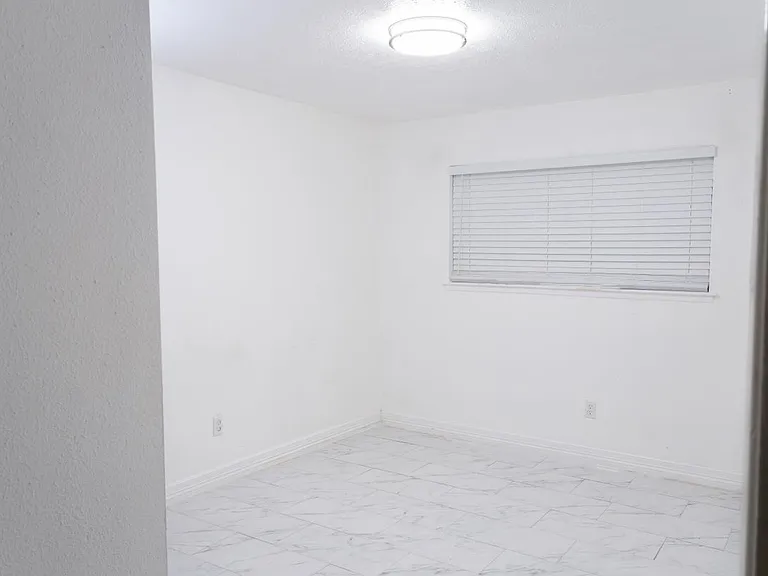 3030 Shawnee Dr — Photo 5