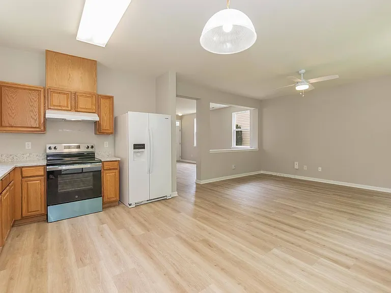 3010 Remington Oaks Cir — Photo 14