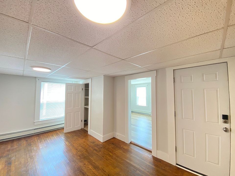1st image of 125 N Main St #1