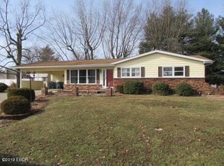 415 Cardinal Dr, Mount Vernon, IL 62864