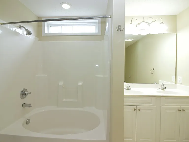 129 Lori Ln — Photo 35