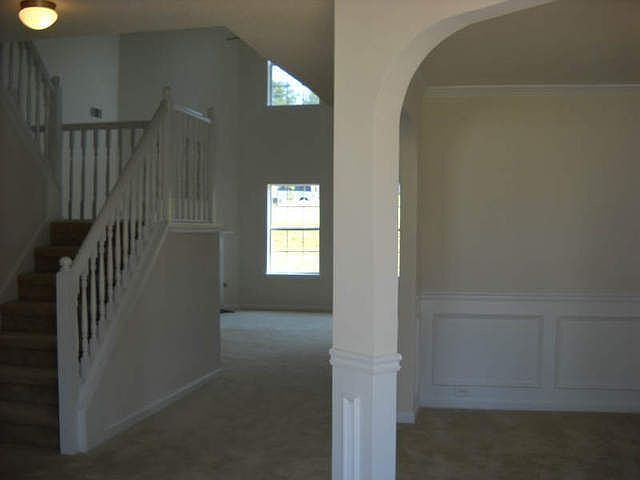 2nd image of 567 Vaughan Dr