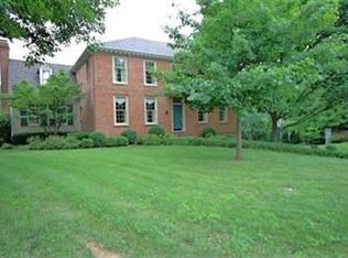 2141 Woodmont Dr, Lexington, KY 40502