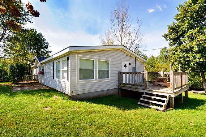 deck on side