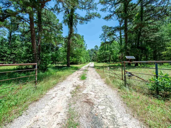7703 Fm 21, Mount Vernon, TX 75457