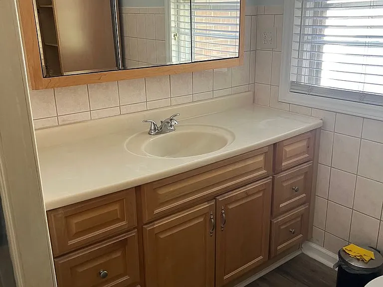 514 Monroe St — Photo 15