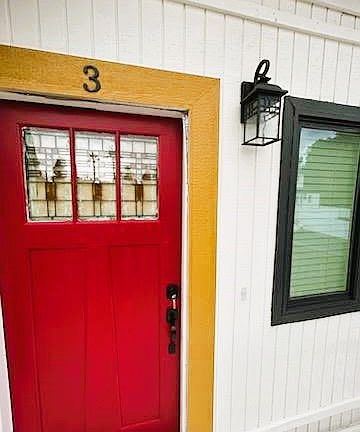 2nd image of 1122 W Palm Ave #3