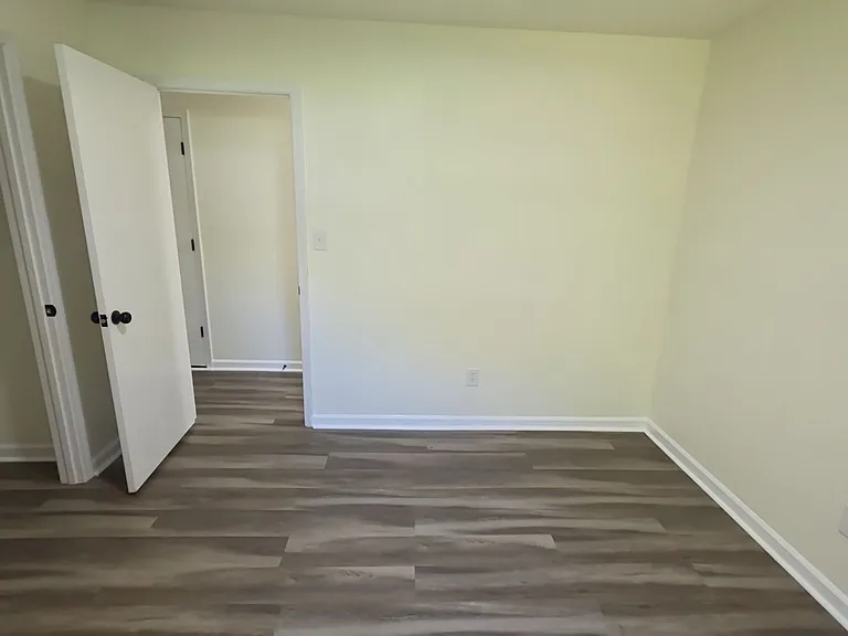 2510 Derek Dr SW — Photo 8