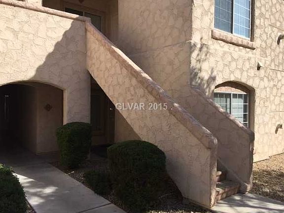 2nd image of 6813 Squaw Mountain Dr Unit 102