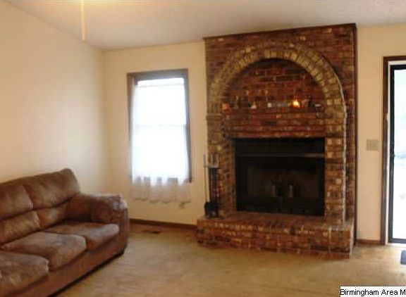 4th image of 80 W Glen Dr