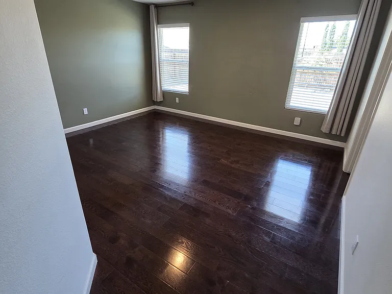 1474 Mission Dr — Photo 13