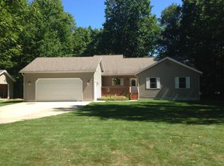 6767 Ferngrove Ct, Gaylord, MI 49735